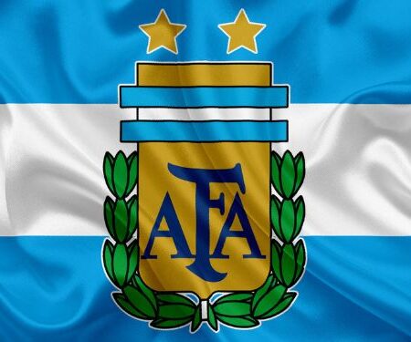 A Seleção Argentina recebe o apoio da FeedConstruct como novo patrocinador.