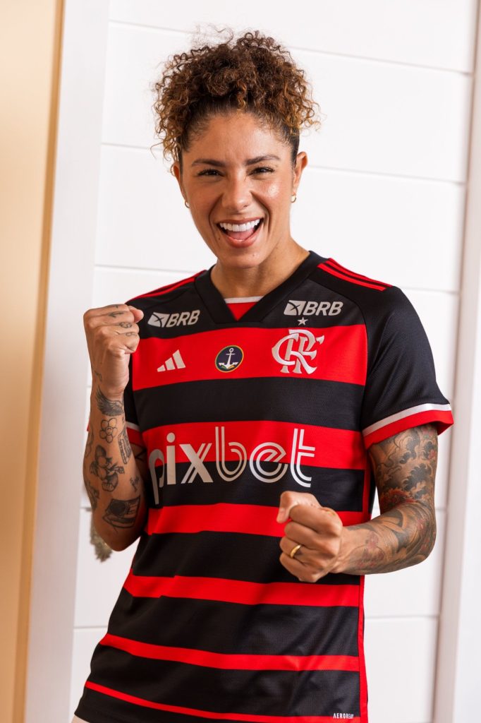 nova camisa titular do Flamengo 2024-2025