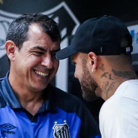 Neymar Festeja com Treinador Após Confronto Santos x Corinthians: Elogios à Nossa Equipe