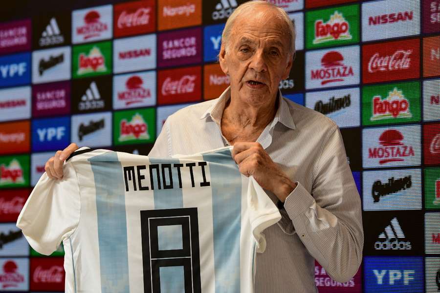 Menotti Desvenda: Análise Profunda da Crise no Futebol Brasileiro