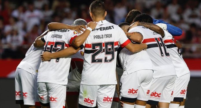 1712342241 Sao Paulo fecha parceria com Konami para os numeros das camisas