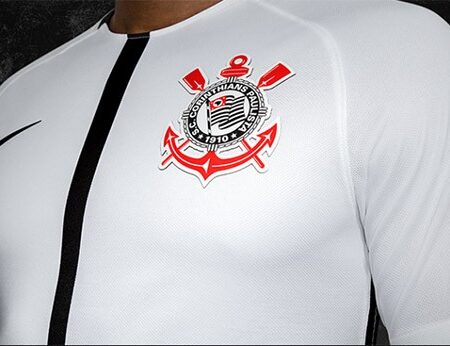 Renovação ou Fim? Corinthians Reavalia Parceria com a Nike Após Duas Décadas