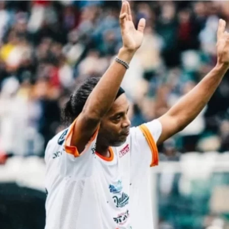 Ronaldinho, Cafu e Ícones no Templo do Futebol Gaúcho