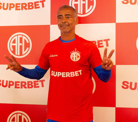 Superbet é a Nova Patrocinadora do America, Anuncia Romário