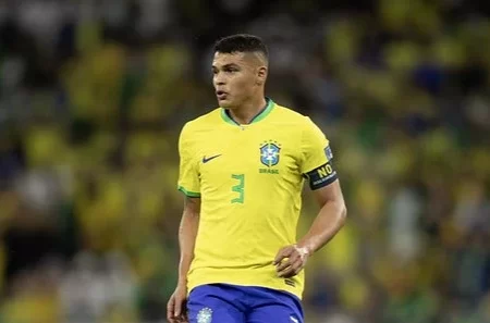 Com a presença de Thiago Silva, atletas do Campeonato Brasileiro com vivência em Mundiais.