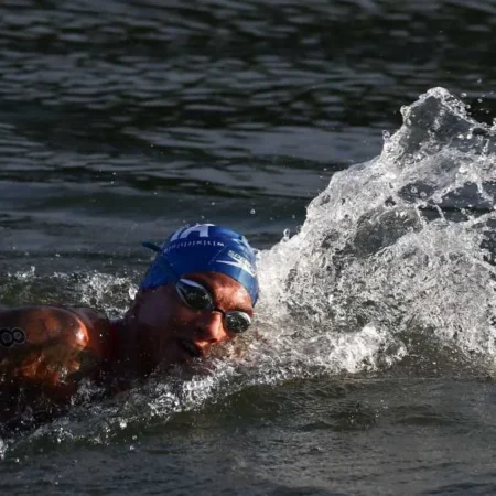 Ana Marcela Cunha Fica em 4º Lugar na Maratona Aquática em Paris 2024