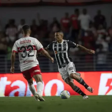 Atlético-MG termina em 2 a 2 contra o CRB