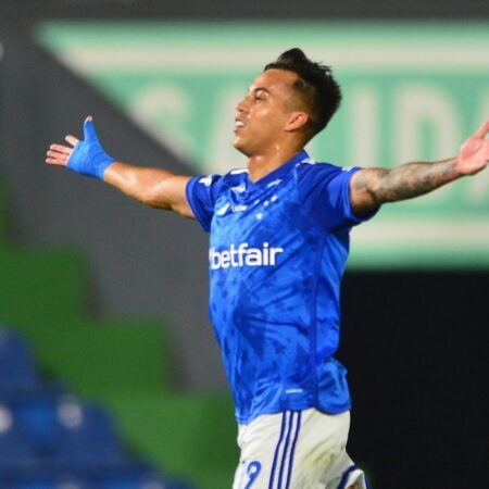 Cruzeiro Domina Jogo e ganha do Libertad