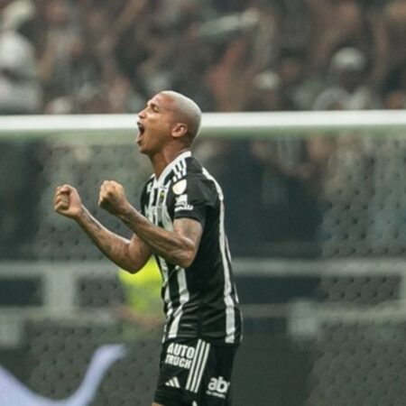 Atlético-MG Avança na Libertadores com Show de Deyverson