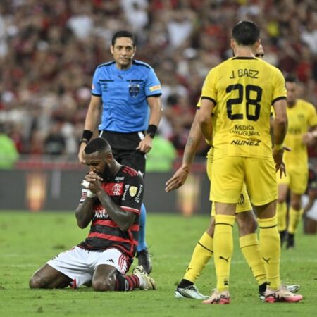 Flamengo perde para o Peñarol por 1 x 0