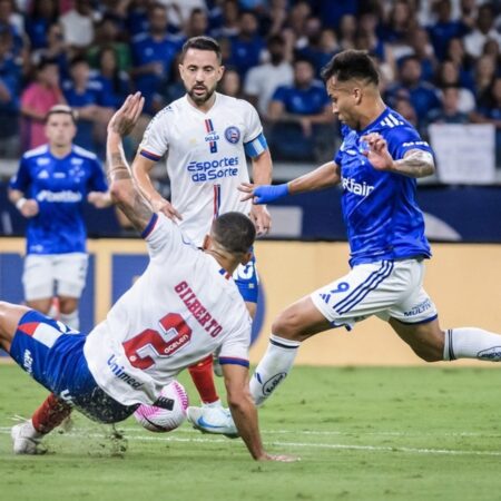 Cruzeiro empata com o Bahia no Mineirão