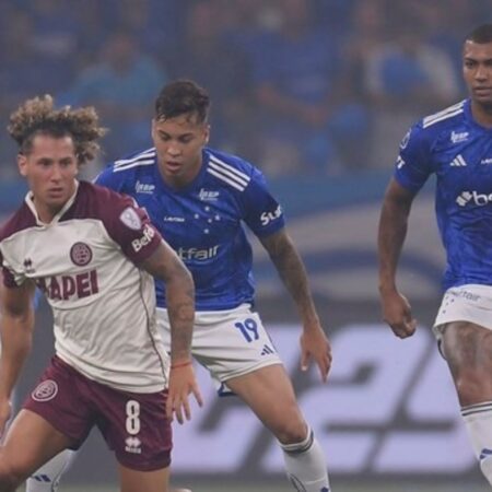 Cruzeiro Empata com Lanús no Mineirão