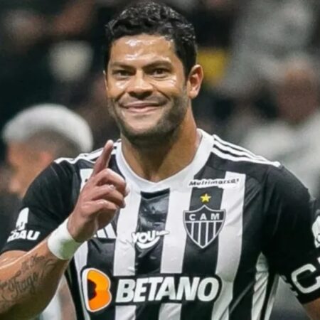 Hulk: Caio Ribeiro defende convocação para a Seleção Brasileira