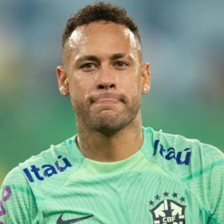 Santos Monitora Retorno de Neymar em Meio a Impasses com Al-Hilal