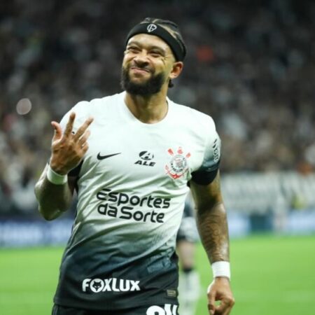 Memphis brilha e Corinthians vence o Bahia