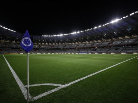 Cruzeiro x Palmeiras: de portões fechados